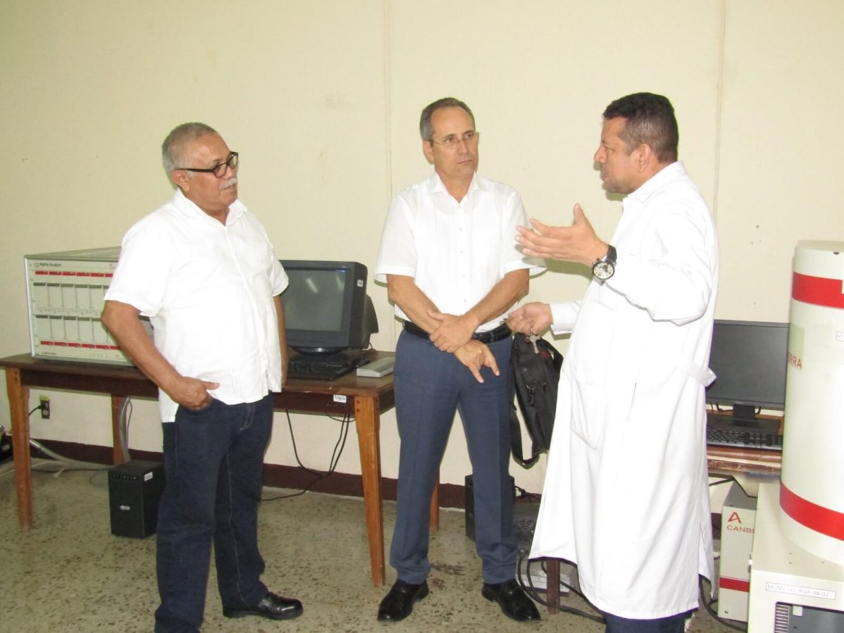 CIRA/UNAN-Managua recibe la visita de experto de la OIEA.