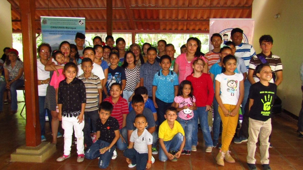 CIRA/UNAN-Managua comparte momentos de alegría y obsequia regalos a los niños diabéticos del Hospital Manuel de Jesús Rivera “La Mascota”.